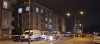 OLAY YERİ İNCELEME - 'Bomba Düzenegi Var Yaklasmayin' Yazisi Ekipleri Alarma Geçirdi