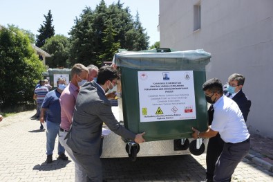 Çanakkale'de Zirai Atiklarin Toplanacagi Konteynerler Törenle Dagitildi