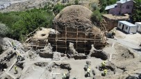 HALIL AYDOGDU - Harput'un Turizmine Katki, Çalisma Baslatilan Tarihi Hamam Müzeye Dönüsecek