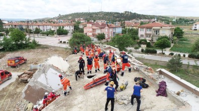 Konya Büyüksehir Itfaiyesi'nden Nefes Kesen Deprem Tatbikati