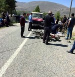YENIKÖY - Minibüsle Çarpisan Motosiklet Sürücüsü Öldü
