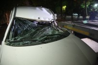 POLİS EKİPLERİ - Park Halindeki Tira Çarpan Hafif Ticari Aracin Sürücüsü Agir Yaralandi