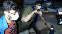 Samsun'da Sehitlikteki Bayragi Çalan 2 Kisi Yakalandi