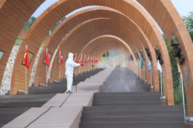 Seyir Tepesinde 405 Bin Metrekare Dezenfekte Mesaisi