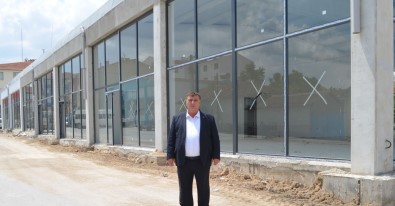 Baskan Alp, Beylikova Gençlik Merkezi'nin Açilis Müjdesini Verdi