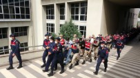 KAMU GÖREVLİSİ - Baskentte Yabanci Uyruklu Kisileri Dolandiran 43 Sahis Yakalandi