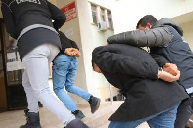 FETÖ/PDY Örgütünde Faaliyet Gösteren 5 Süpheli Yakalandi
