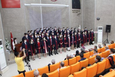 FÜ Dis Hekimligi Fakültesi Ikinci Yilinda 64 Mezun Verdi