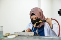 Gümüs Atölyesinin Altin Kadinlari