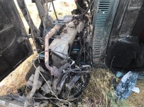 MARDİN - Mardin'de Trafik Kazasi Açiklamasi 4 Yarali