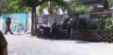 Myanmar'da Protestocularin Sigindigi Eve Roketatarli Saldiri Iddiasi