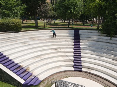 Pinarbasi'nda Sanat Temizligi
