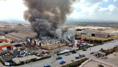 Plastik fabrikasında yangın!