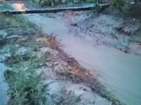 Sel Gelince Kaçacak Yer Aradilar