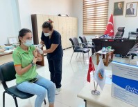 YUNUS EMRE - Toroslar Belediyesi Personeli Asilandi