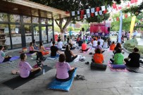 Uluslararasi Yoga Günü Mezitli'de Kutlandi