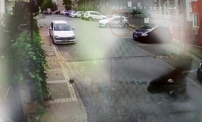 Ümraniye'de Esini Öldürüp Evi Atese Veren Sahsin Kaçis Ani Kamerada