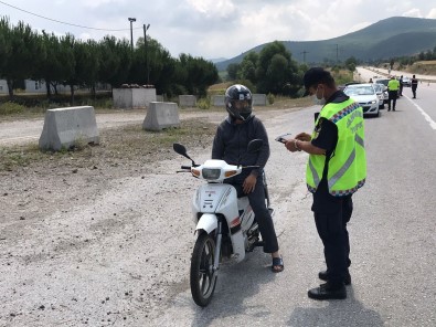 Balikesir'de Jandarmadan 10 Aranan Sahsa Gözalti