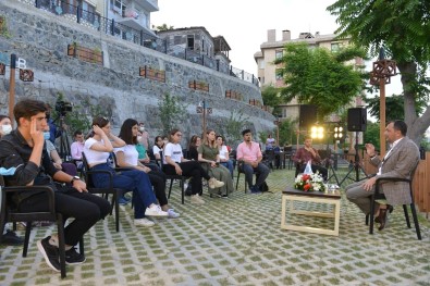 Baskan Yüksel Gençlerle Bulustu