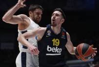 İNTERNET SİTESİ - Nando De Colo 1 Yil Daha Fenerbahçe'de