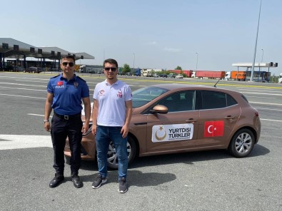 Tatile Gelen Gurbetçiler YTB Tarafindan Sirbistan'da Karsilaniyor