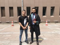 YAKALAMA EMRİ - Youtuber Fariz Yakalama Emrinden Sonra Adliyeye Gelerek Ifade Verdi