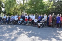SOSYAL HİZMET - 15 Tekerlekli Sandalye Törenle Teslim Edildi