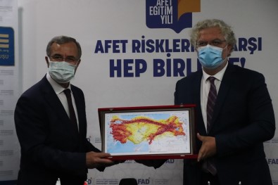 AFAD Ile OSBÜK Arasinda 'Afet Egitim Isbirligi Protokolü' Imzalandi
