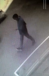 Arnavutköy'de Eczanede Çalisan Genç Kiza Akil Almaz Dolandiricilik