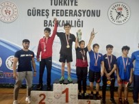 LOKMAN ÇAGİRİCİ - Bagcilarli Sporcu Güreste Türkiye Birincisi Oldu