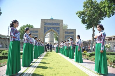 Bakan Ersoy, Türk Dili Konusan Ülkeler Konseyi Toplantisi'na Katildi