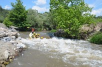  SU  - Bursa'da Rafting Heyecani