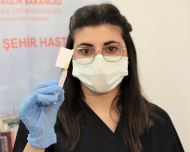 Yerli Asi TURKOVAC'in Faz-3 Çalismalarinda Gönüllüler Asilaniyor