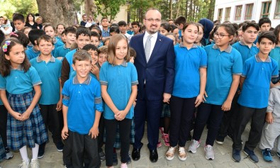 AK Parti Grup Baskanvekili Turan'dan Okul Müjdesi