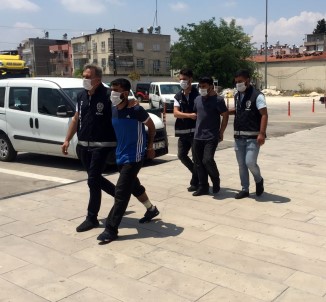 Çelik Yelekle Yakalandilar