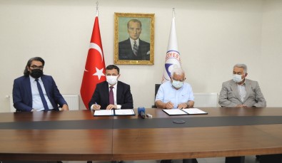 ERÜ'ye Hayirsever Destegi