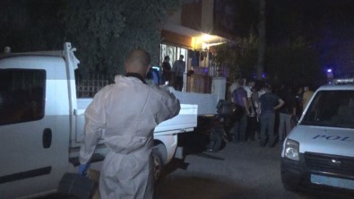 Izmir'de Korkunç Cinayet Açiklamasi Öldürdügü Annesini Çuvala Koyup Balkonda Saklamis