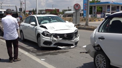 Kirikkale'de Feci Kaza Açiklamasi 2'Si Çocuk 6 Yarali