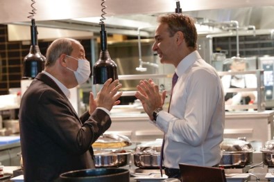 KKTC Cumhurbaskani Tatar, Yunanistan Basbakani Miçotakis Ile Görüstü