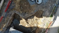 KANALİZASYON - (Özel) Maltepe'de Kanalizasyon Çalismasi Durdu, Kazi Alani Müsilaj Doldu