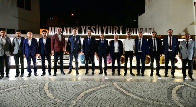 Saglikli Kentler Birligi Baskani Aktas Ve Meclis Üyeleri, Yesilyurt Lezzet Caddesindeki Müzeleri Gezdi