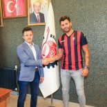 SOSYAL MEDYA - Usakspor'dan Kale Ve Orta Sahaya Takviye