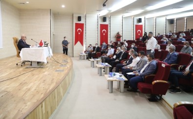 Vali Demirtas, STK Temsilcilerine Bir Yillik Faaliyetlerini Anlatti