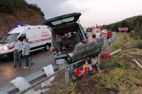 Gümüshane'de Tirin Kayan Dorsesi Minibüse Çarpti Açiklamasi 7 Yarali