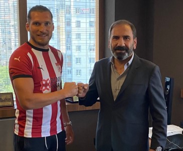 Sivasspor'un Yeni Transferi Koray Açiklamasi 'Büyük Bir Camiaya Geldim'