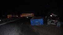 TRAFİK POLİSİ - Tir Ile Çarpisan Traktör Ikiye Ayrildi Açiklamasi 1 Yarali