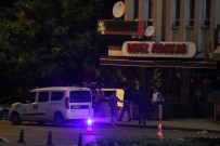 POLİS MERKEZİ - Baskent'te 'Dur' Ihtarina Uymayan Kisi Polis Kontrol Noktasina Silahla Ates Açti