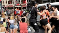 LGBT - 'Kürdistan vardır' sloganları atan LGBT'liler hakkında karar! 46 kişi gözaltına alındı
