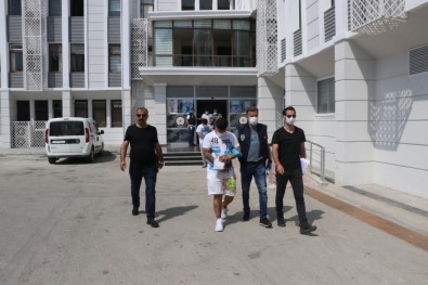Taksi Ile Genci Zorla Kaçirmak Isteyen 7 Kisi Tutuklandi
