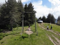 BURSA - Tepeye Kurulan Salincak Ilgi Odagi Oldu